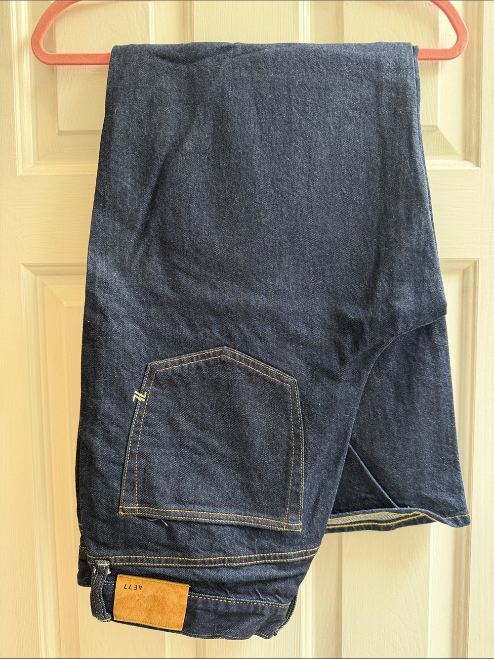American Eagle Outfitters  AE77 Premium Dark Indigo Denim Stovepipe Jeans